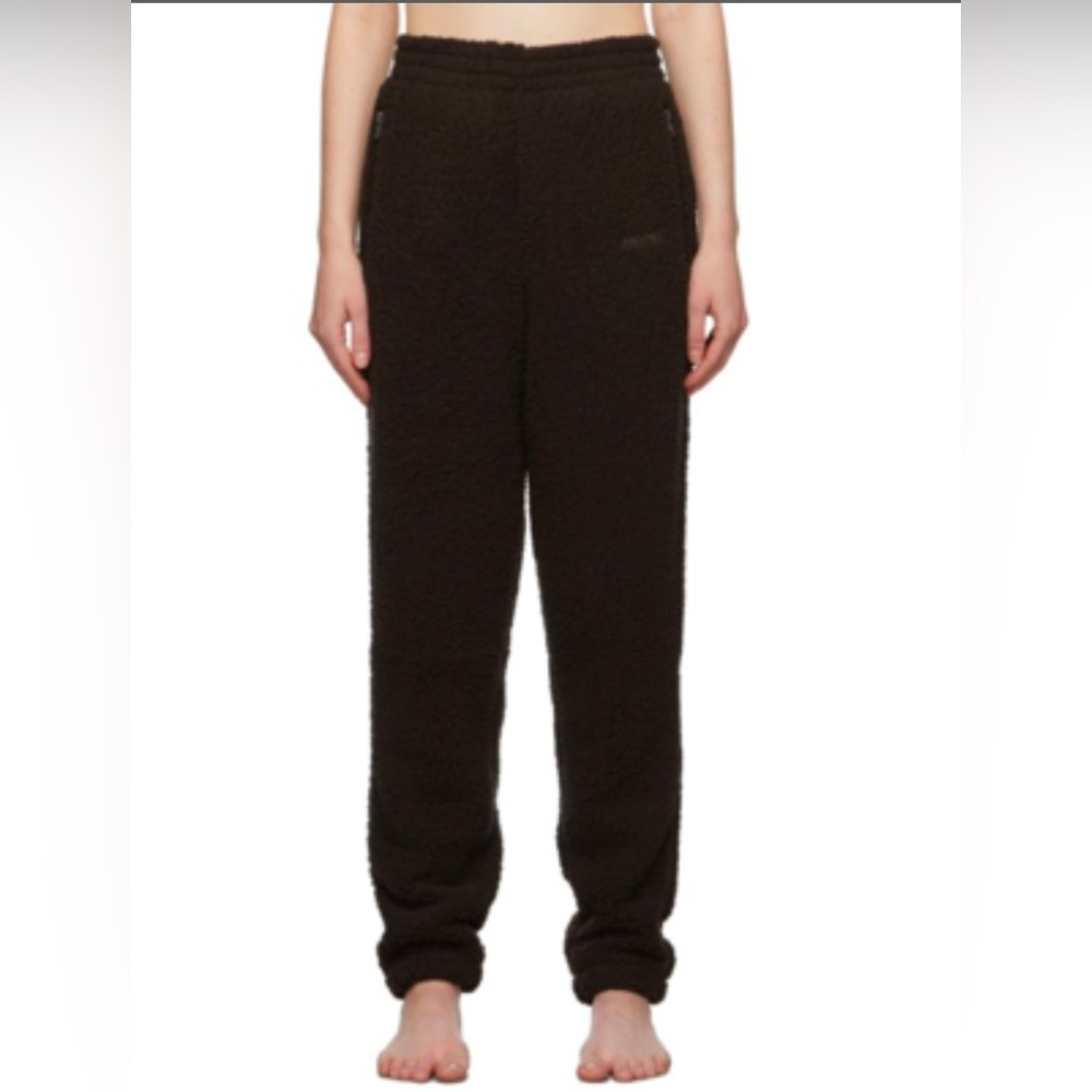 Skims Jogger